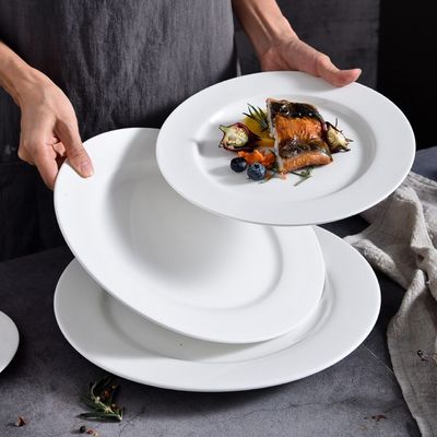 Vorratene weiße Keramik-Dinnerplatten für Restaurant-Hotel-Dinnerware-Sammlung