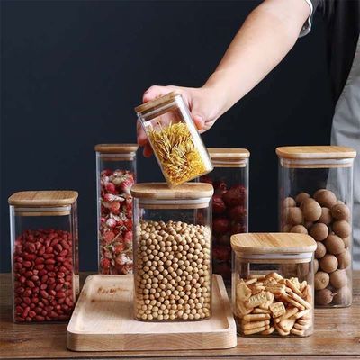 Modernes Design Lebensmittelbehälter mit Bambusholzdeckel 300 ml 500 ml Gewürzglasglas