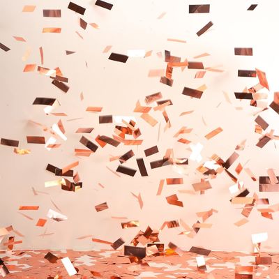 Lila 2*5cm Party Popper Confetti Cannon biologisch abbaubar Rechteck Rund Herzensform Grün Weiß Schwarz Confetti Goldfolie Kostenlose Probe