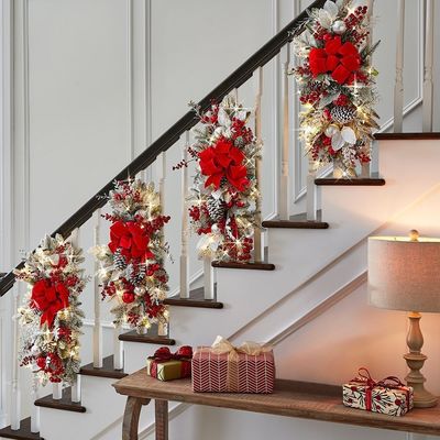 Weihnachtstreppe Gürtel Treppe Dekoration Ornament mit Natur Rattan Kreis OEM ODM