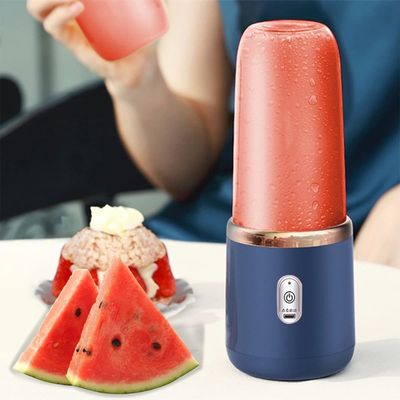 Portable Frucht- und Gemüsewerkzeuge Elektrische Saftbecher für Smoothies 40W USB wiederaufladbar