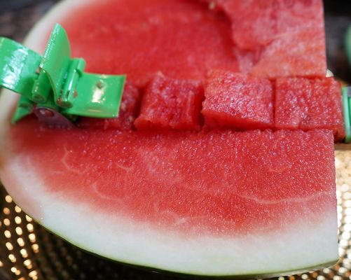 Effiziente Schneiden von Wassermelonen mit Windmühle Design Salat Frucht Schneider Schneider 33 * 7 * 3,5 cm
