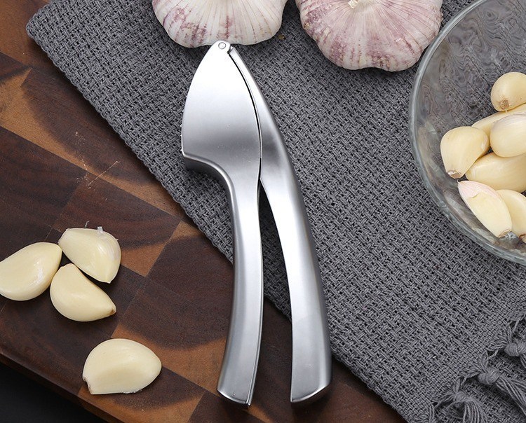 Lebensmittelqualität Knoblauchpresse Minzer Ingwercrusher Peeler Squeezer 16 * 3cm Multi Küchen Grater