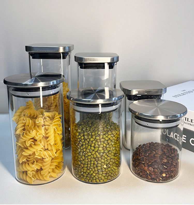 Glasgefäß mit Edelstahldeckel zum Aufbewahren von Trockenfrüchten, Snacks und mehr in der Küche