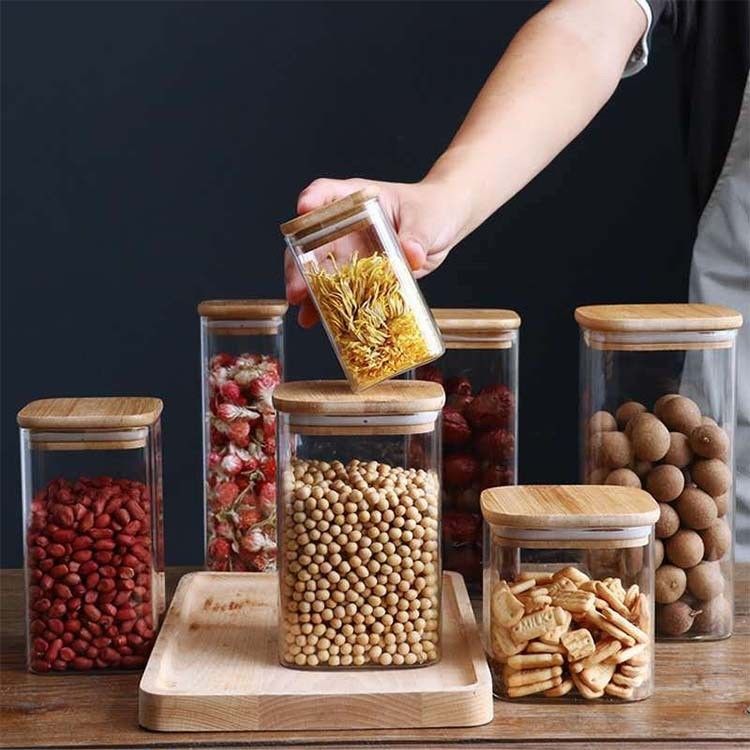 Modernes Design Lebensmittelbehälter mit Bambusholzdeckel 300 ml 500 ml Gewürzglasglas